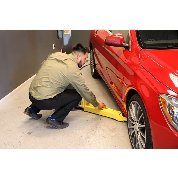 MaxJax M7K Portable Two-Post Car Lift 3175kg