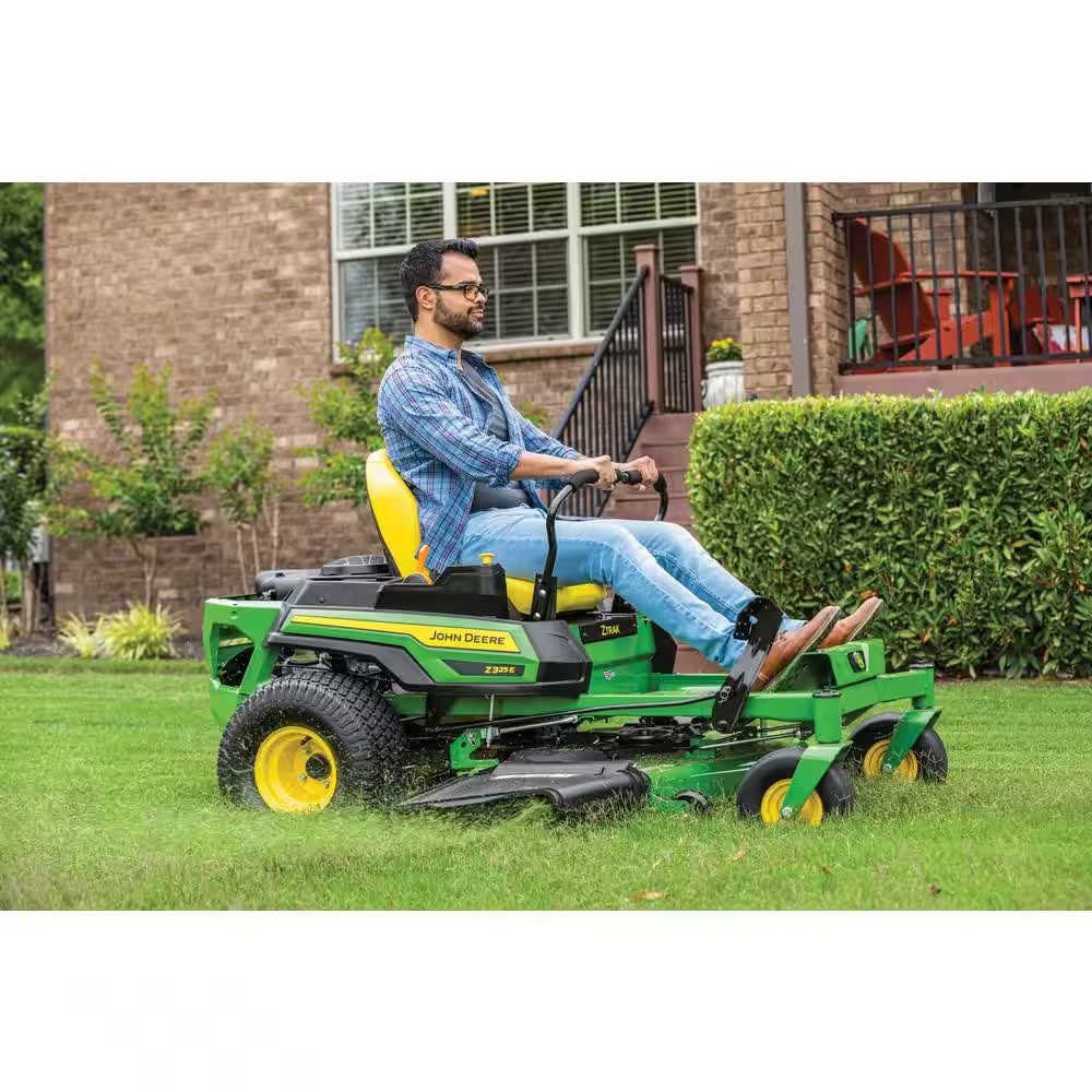 John Deere Z325E Gas Zero-Turn Riding Mower 122cm